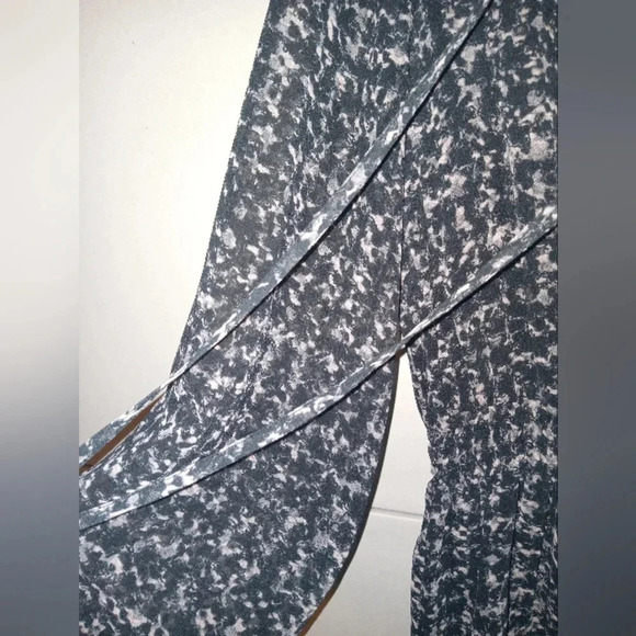 Just Taylor Womens Dress Medium Black Chiffon Long Sheer Sleeve Peasant Tie Neck - Picture 5 of 7